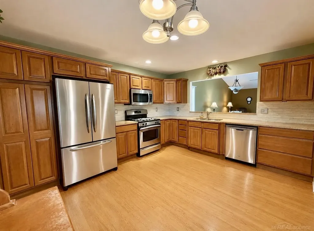 35300 Silver Maple Drive Clinton Charter Township MI 48035