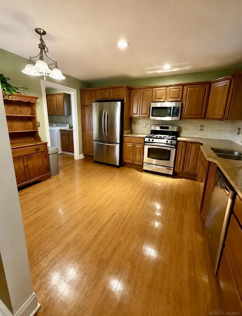 35300 Silver Maple Drive Clinton Charter Township MI 48035