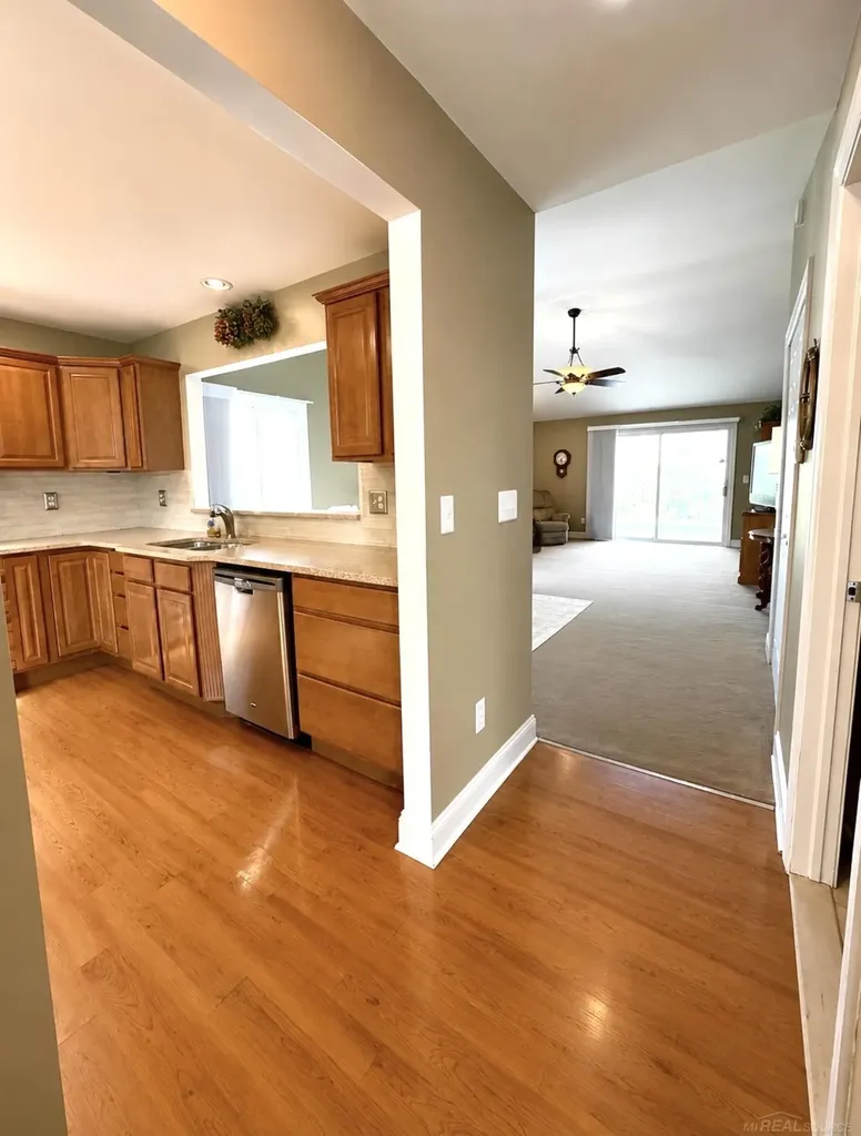 35300 Silver Maple Drive Clinton Charter Township MI 48035