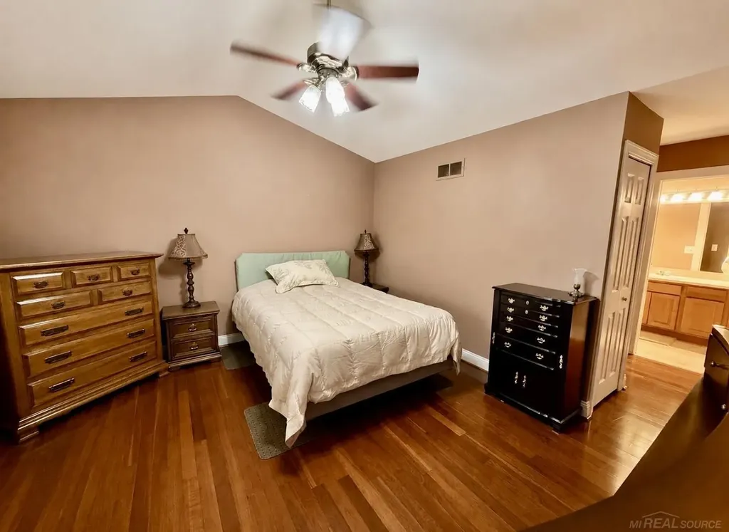 35300 Silver Maple Drive Clinton Charter Township MI 48035