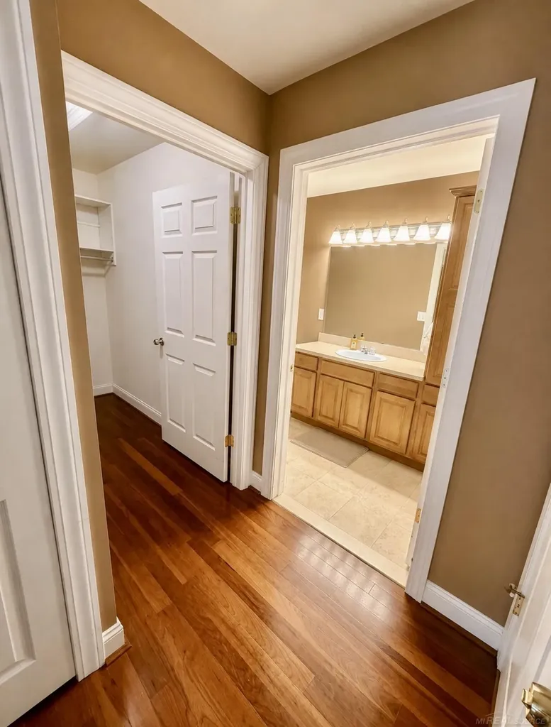 35300 Silver Maple Drive Clinton Charter Township MI 48035
