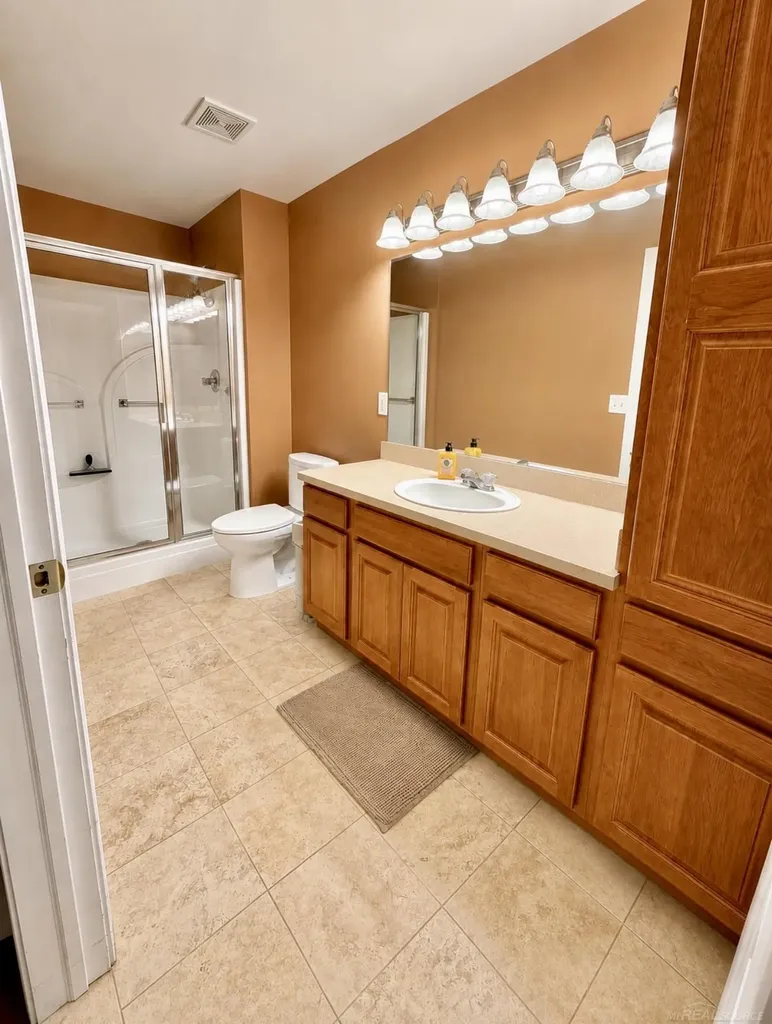 35300 Silver Maple Drive Clinton Charter Township MI 48035