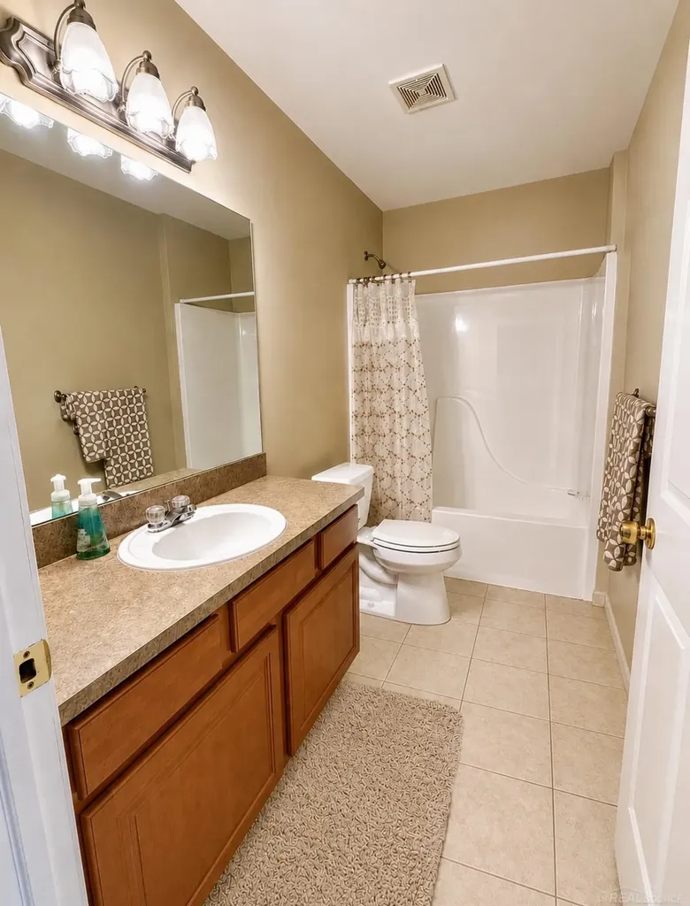 35300 Silver Maple Drive Clinton Charter Township MI 48035