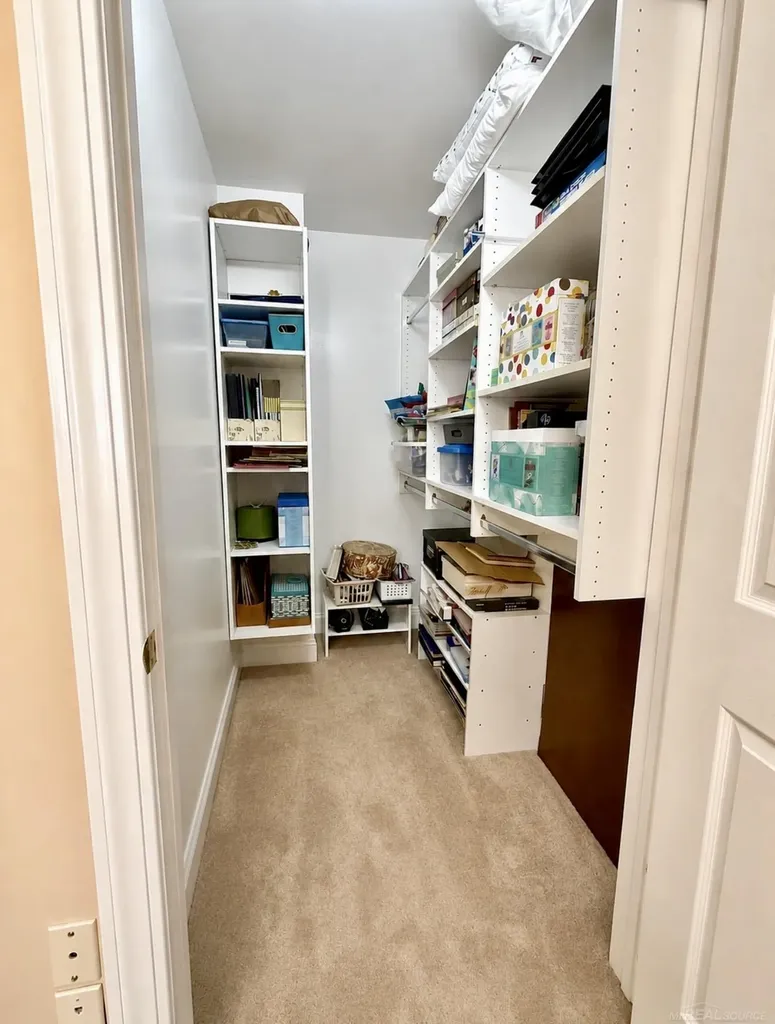 35300 Silver Maple Drive Clinton Charter Township MI 48035