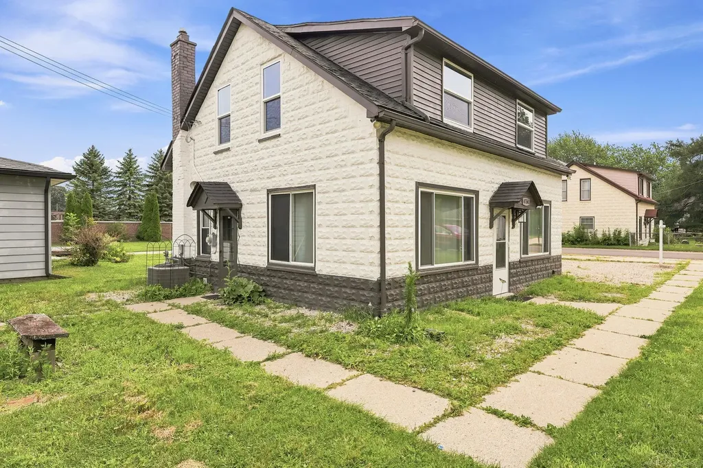 47561 Forton St Street Chesterfield Township MI 48047