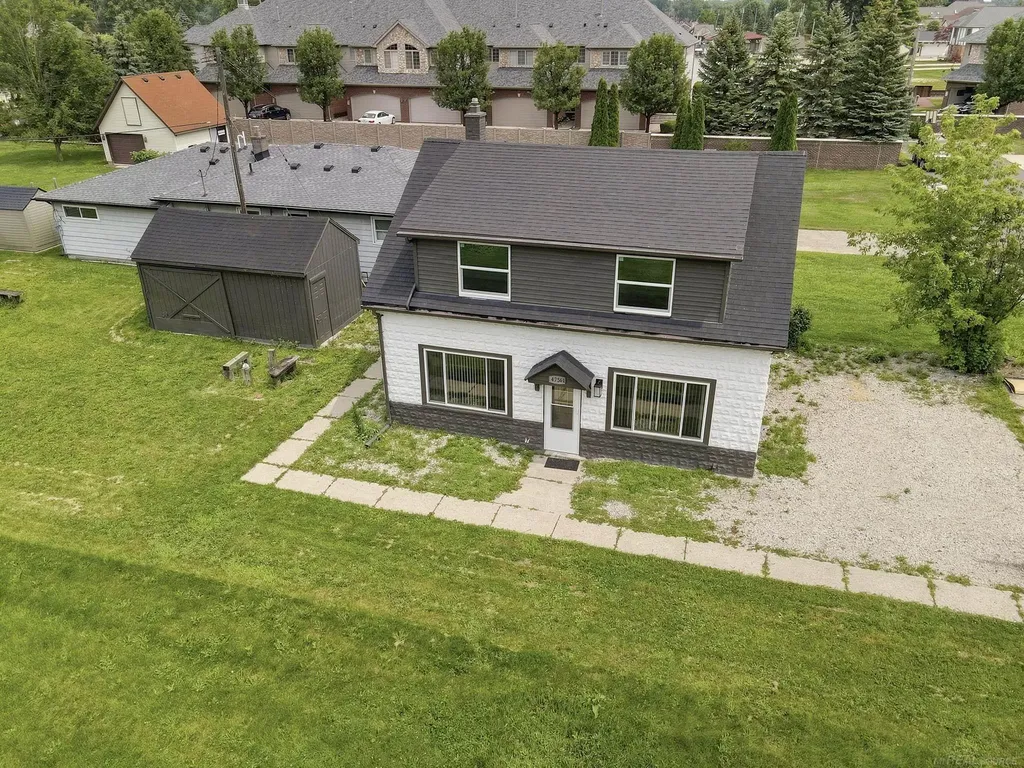 47561 Forton St Street Chesterfield Township MI 48047