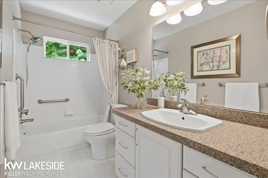20647 Parkplace Lane Clinton Charter Township MI 48036
