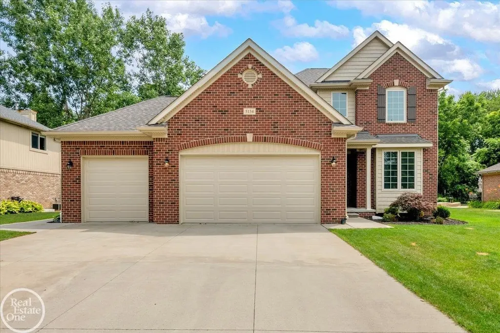 5134 Ivy Lane China Township MI 48054