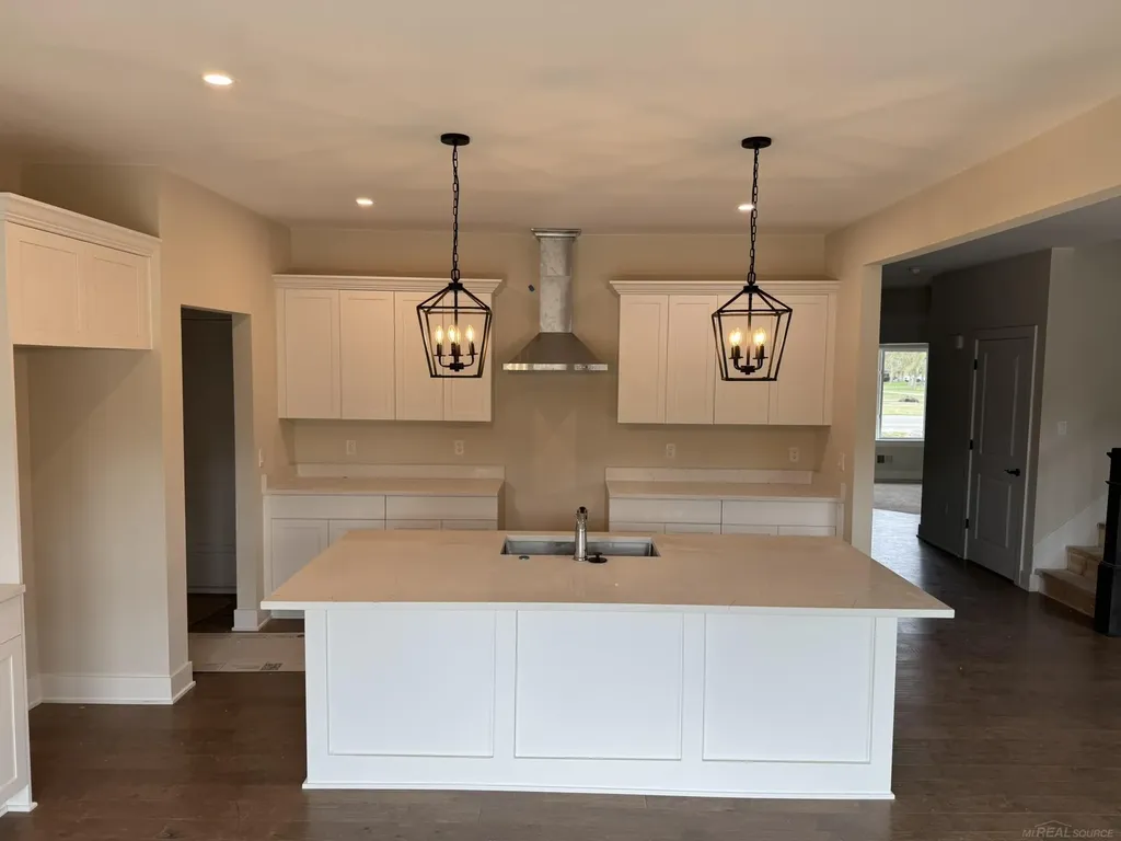 37183 Curwood Drive Sterling Heights City MI 48310