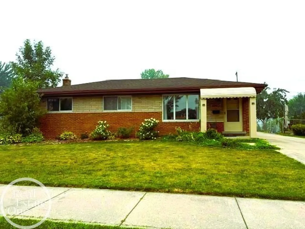 20413 Shores Street St. Clair Shores City MI 48080