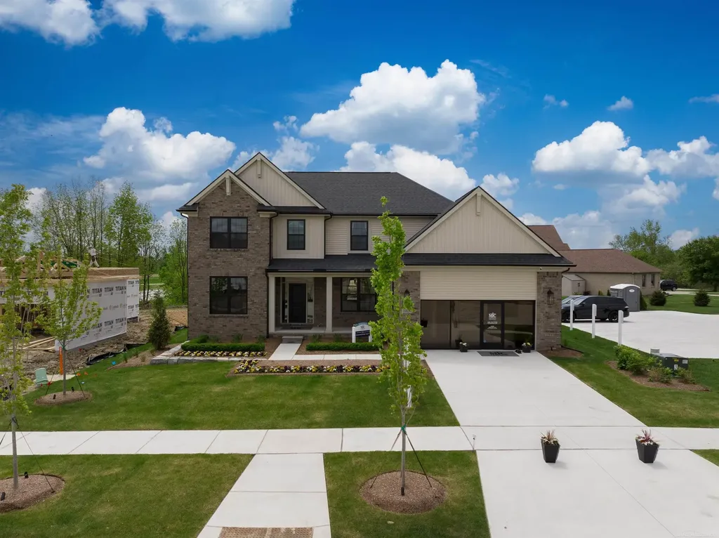 18053 Stallman Drive Macomb Township MI 48042