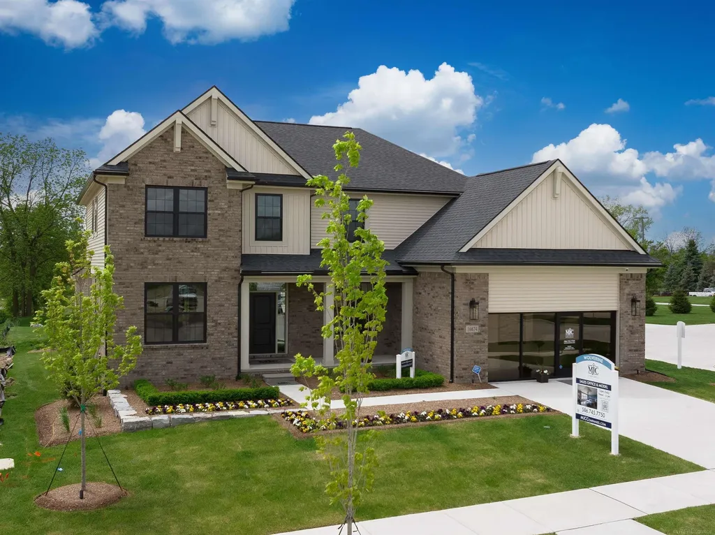 18053 Stallman Drive Macomb Township MI 48042