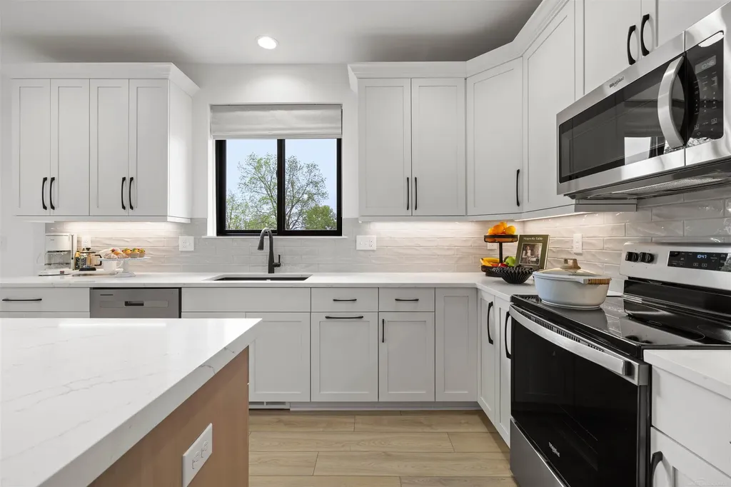 18053 Stallman Drive Macomb Township MI 48042