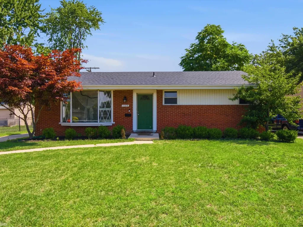 11315 Delvin Drive Sterling Heights City MI 48314