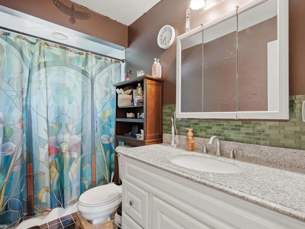 11315 Delvin Drive Sterling Heights City MI 48314
