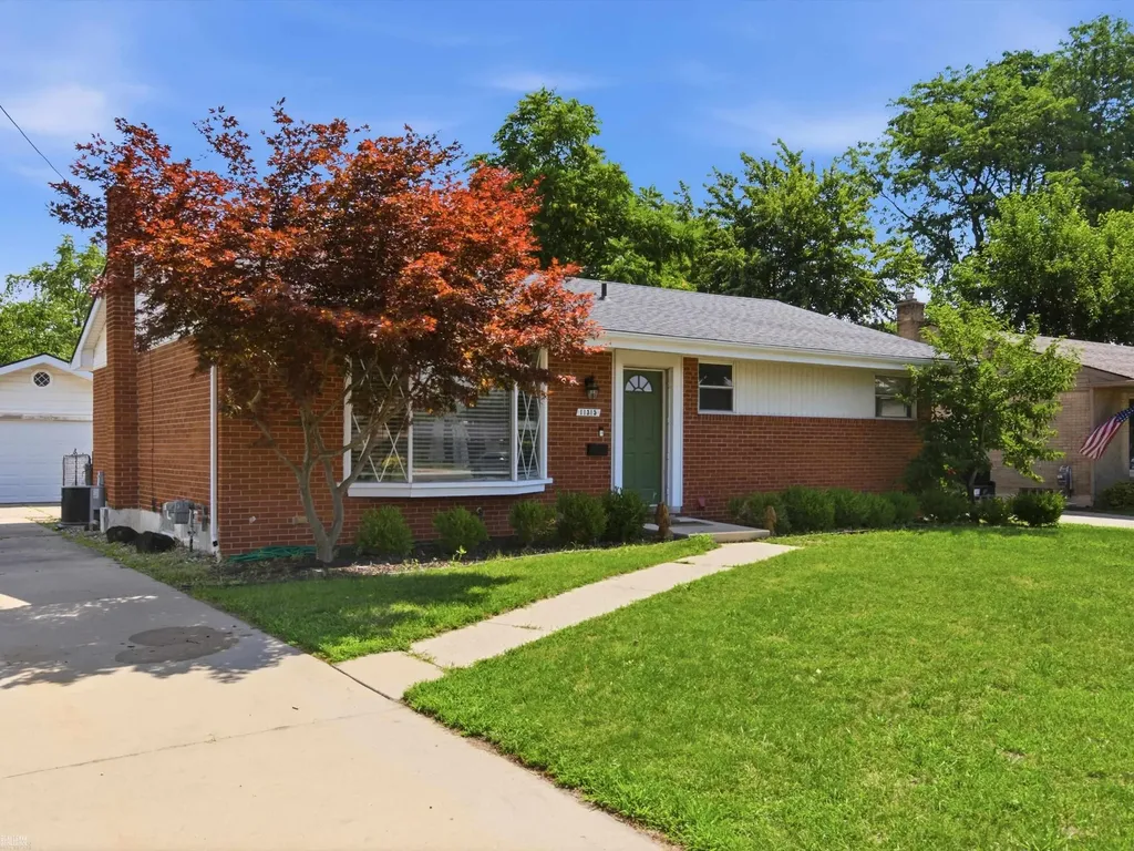 11315 Delvin Drive Sterling Heights City MI 48314