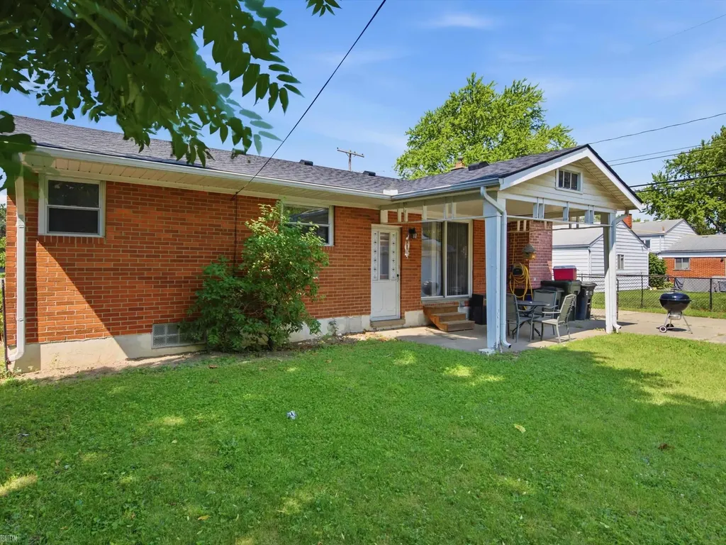 11315 Delvin Drive Sterling Heights City MI 48314