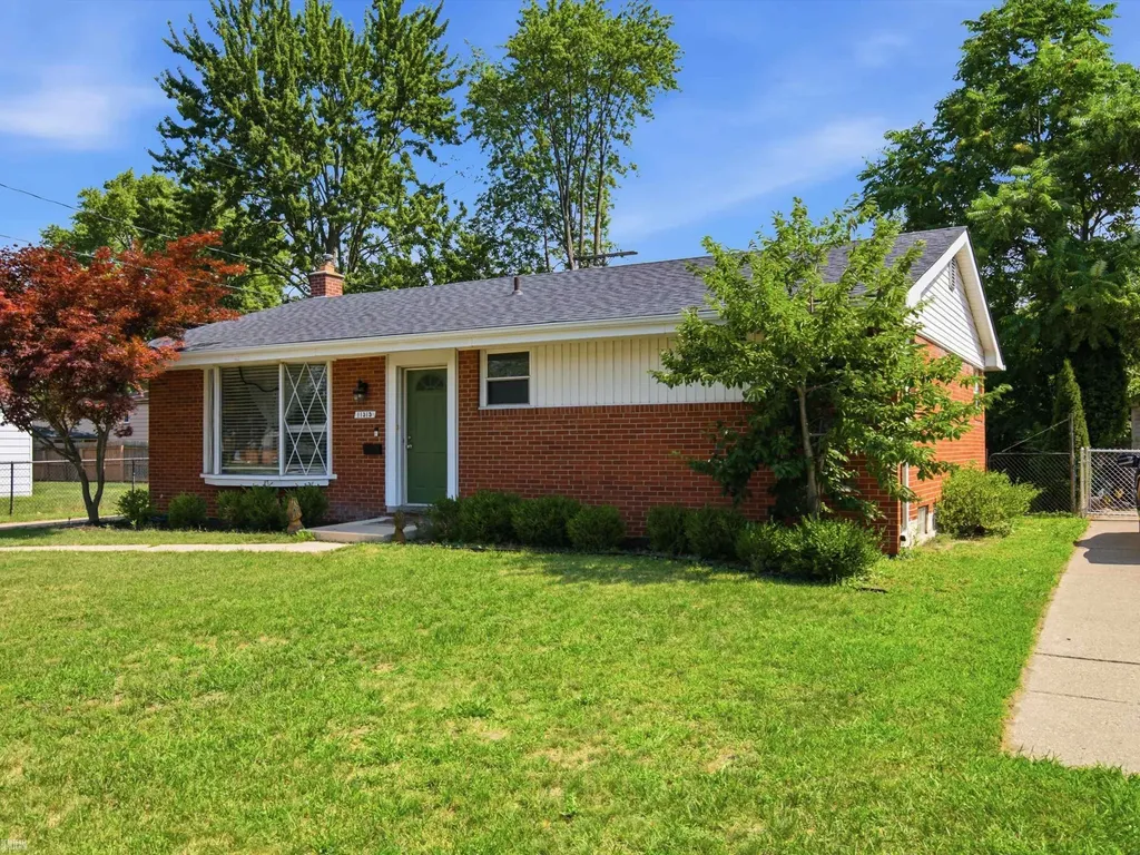 11315 Delvin Drive Sterling Heights City MI 48314