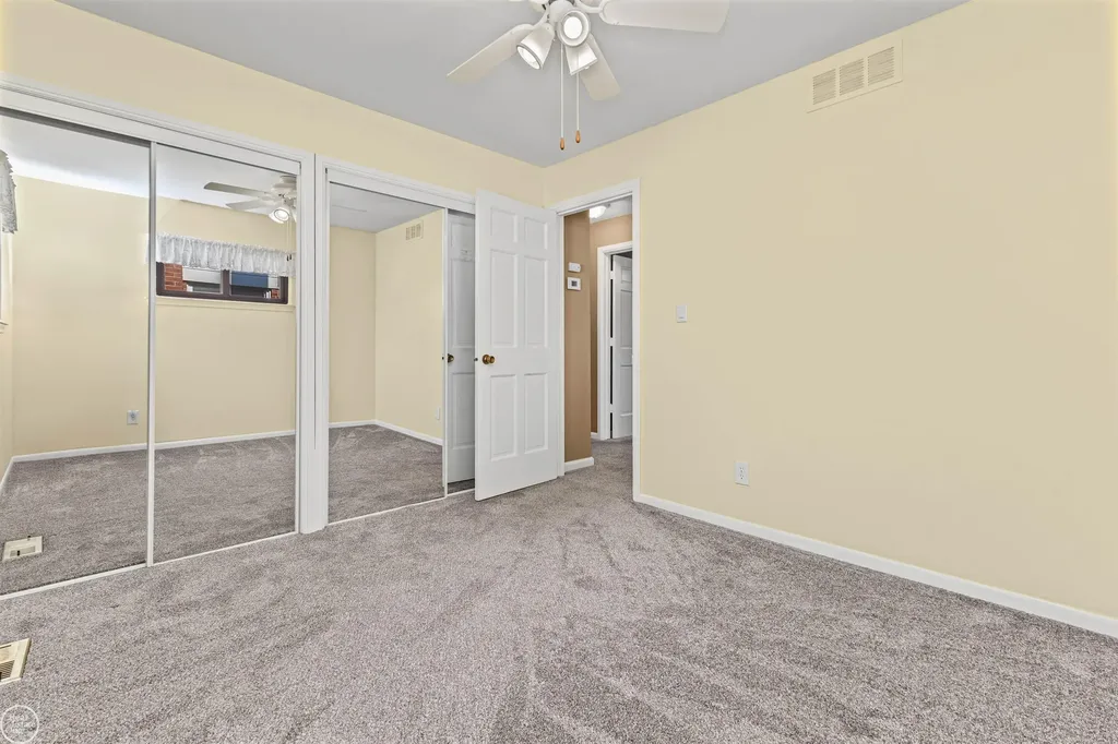 21436 Parkway Street St. Clair Shores City MI 48082