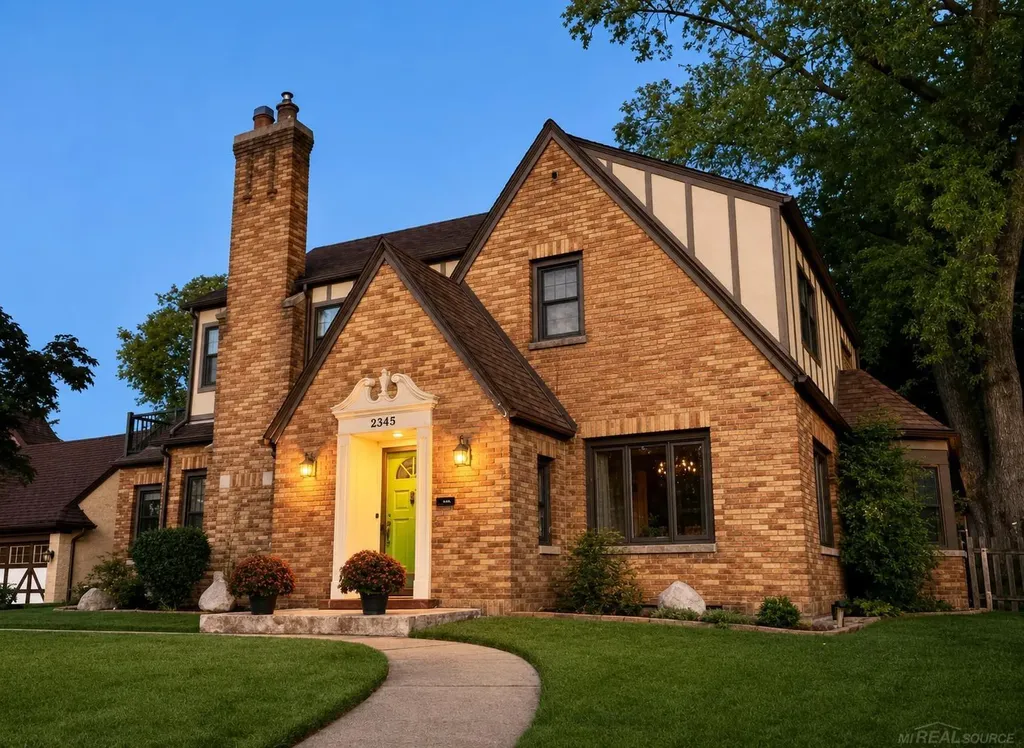 2345 Plainfield NE Avenue Grand Rapids City MI 49505