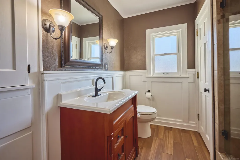 2345 Plainfield NE Avenue Grand Rapids City MI 49505