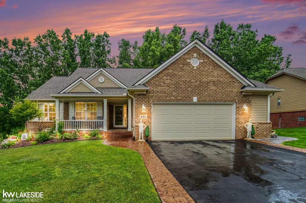 851 Snyder Street Oxford Charter Township MI 48371