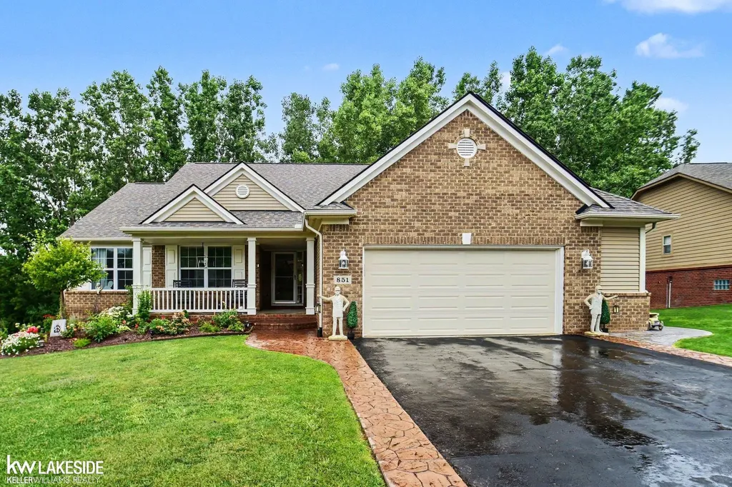 851 Snyder Street Oxford Charter Township MI 48371