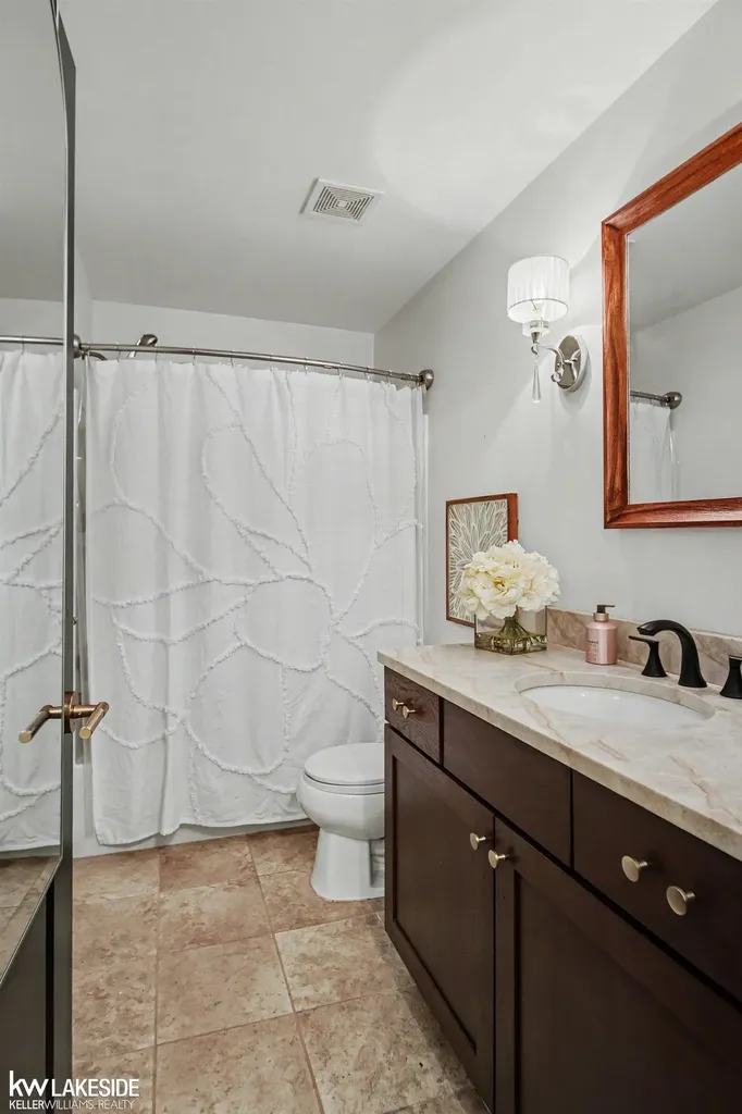 851 Snyder Street Oxford Charter Township MI 48371