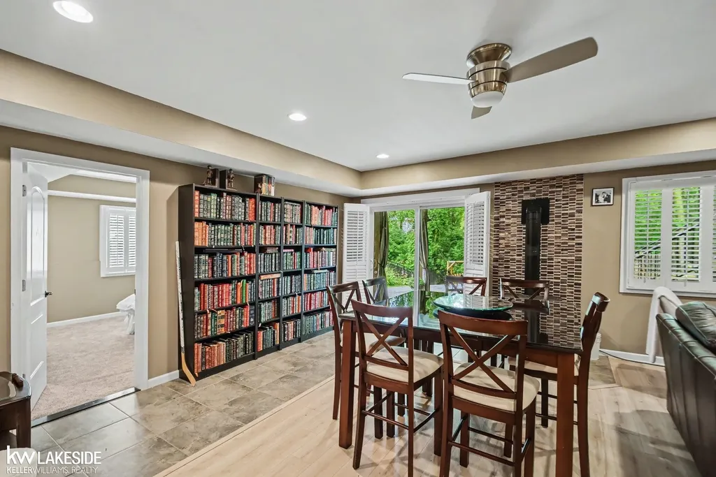 851 Snyder Street Oxford Charter Township MI 48371