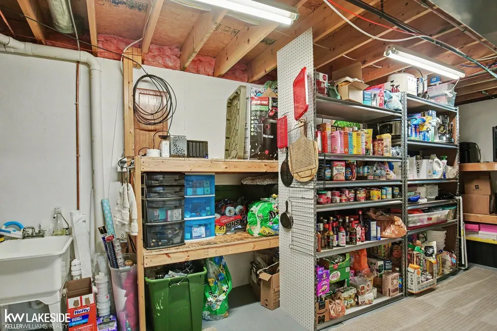 74020 Jefferson Lane Armada Village MI 48005