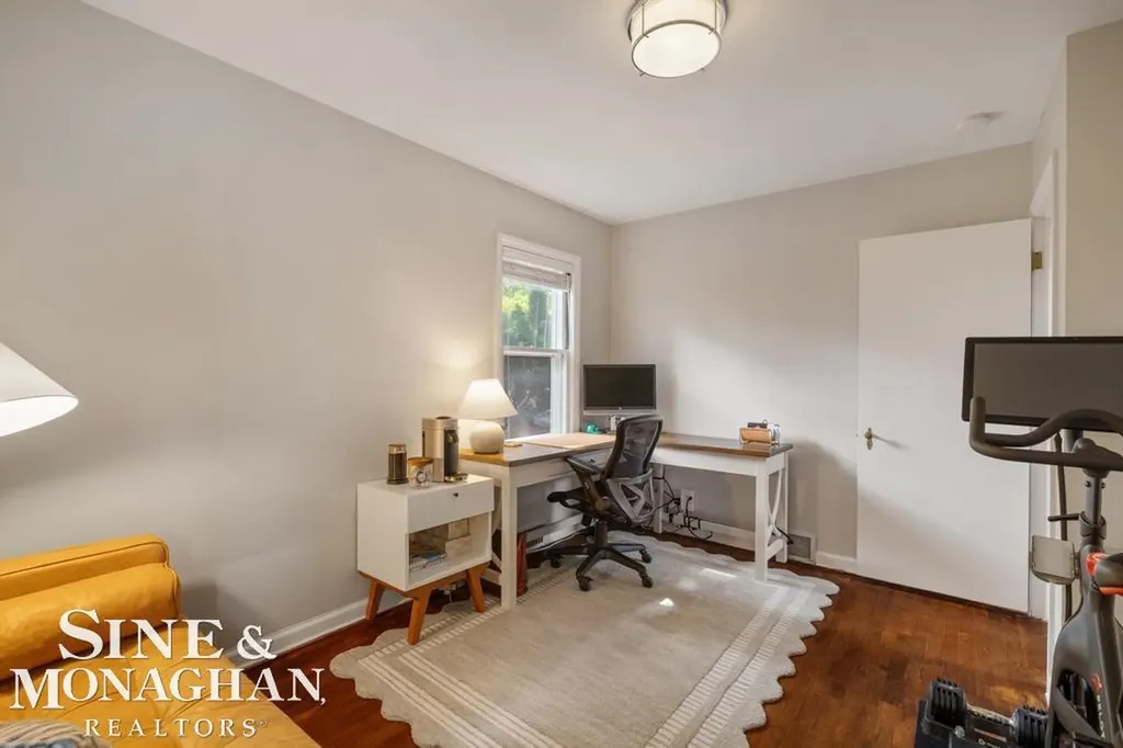 430 Touraine Road Grosse Pointe Farms City MI 48236