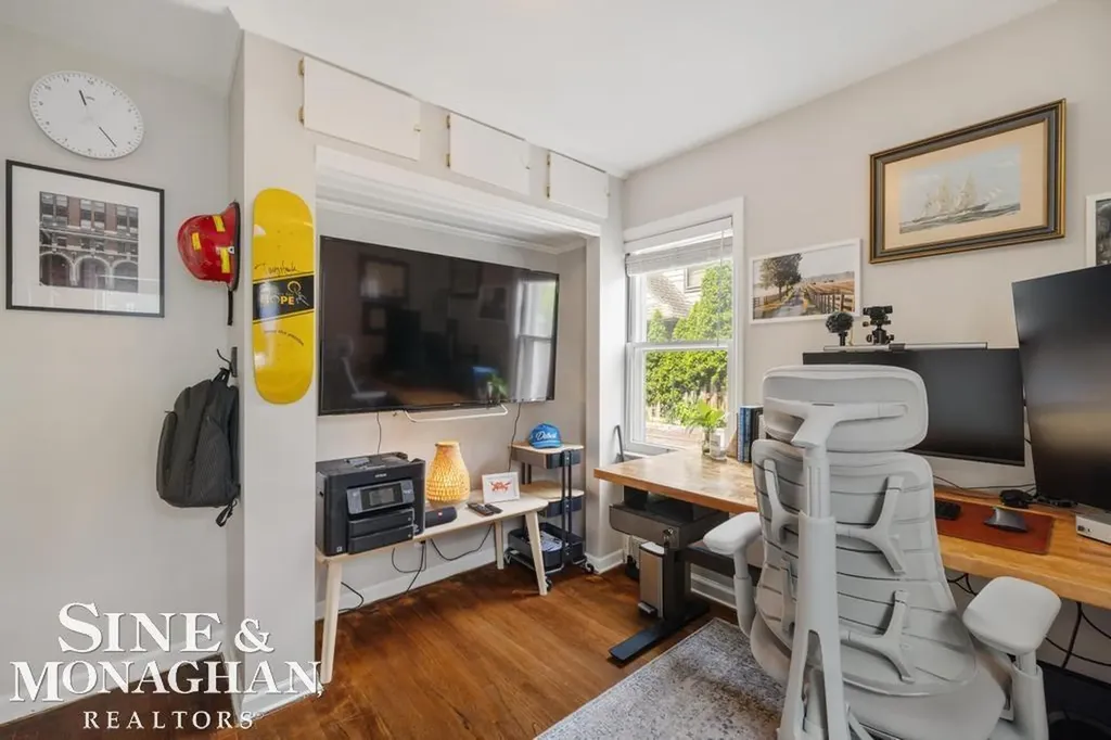 430 Touraine Road Grosse Pointe Farms City MI 48236