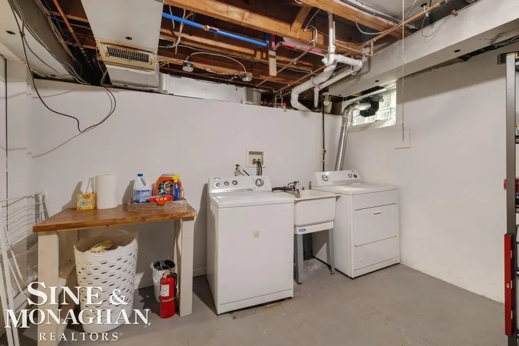 430 Touraine Road Grosse Pointe Farms City MI 48236