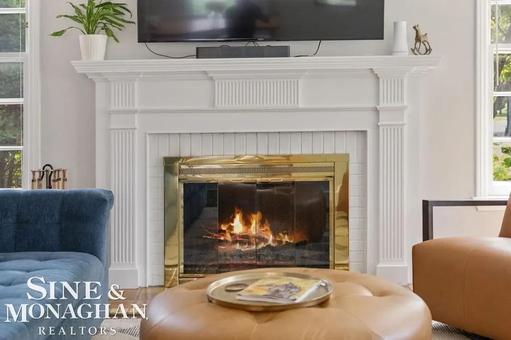430 Touraine Road Grosse Pointe Farms City MI 48236