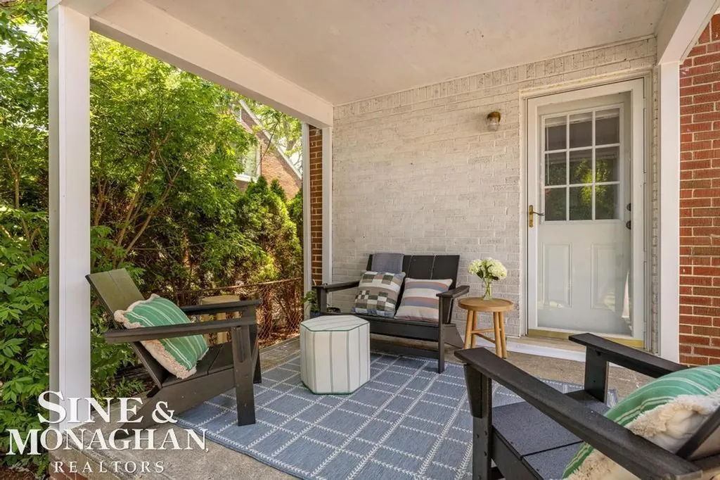 430 Touraine Road Grosse Pointe Farms City MI 48236