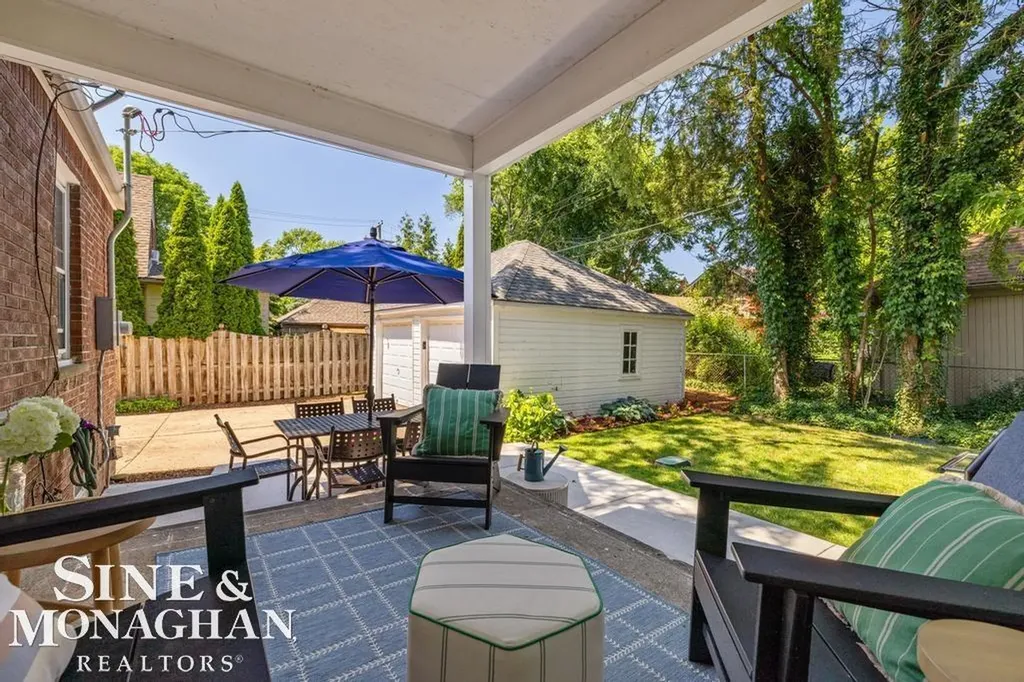 430 Touraine Road Grosse Pointe Farms City MI 48236