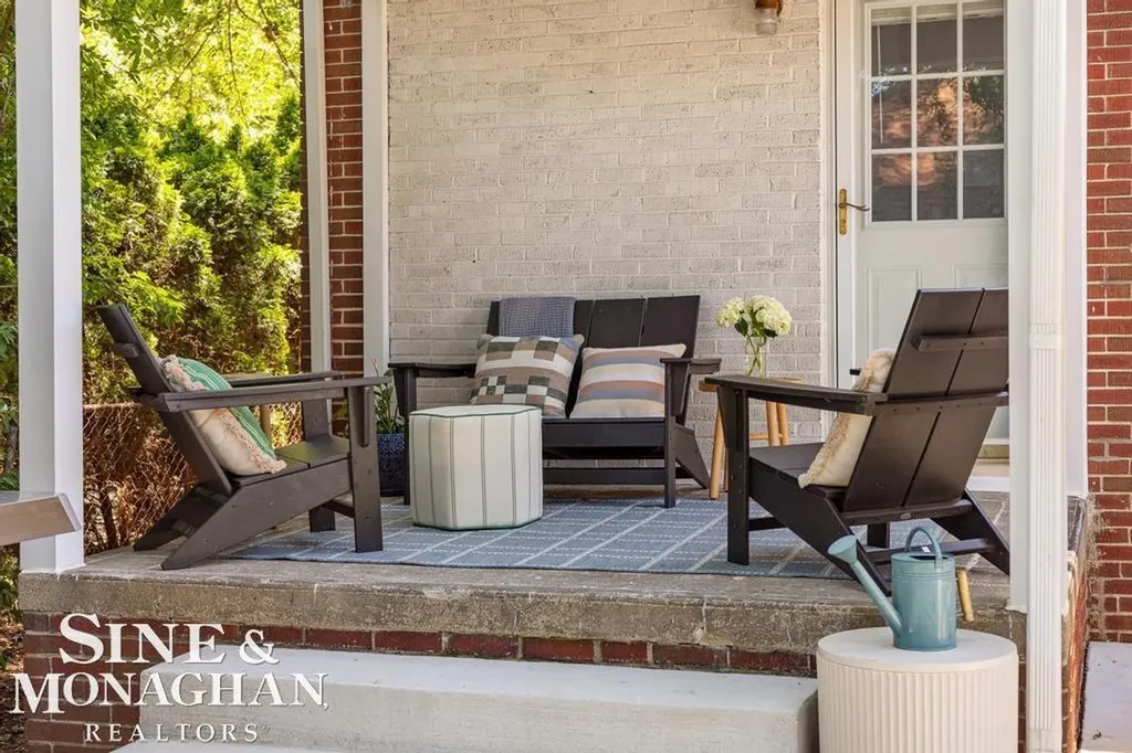 430 Touraine Road Grosse Pointe Farms City MI 48236