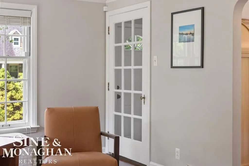 430 Touraine Road Grosse Pointe Farms City MI 48236