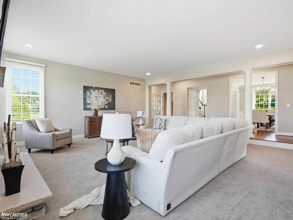 1622 Hunters Lake Drive Milford Village MI 48380