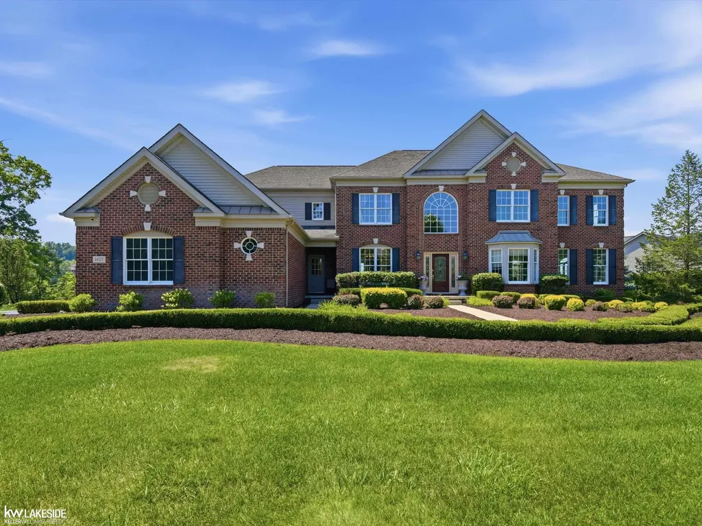 1622 Hunters Lake Drive Milford Village MI 48380