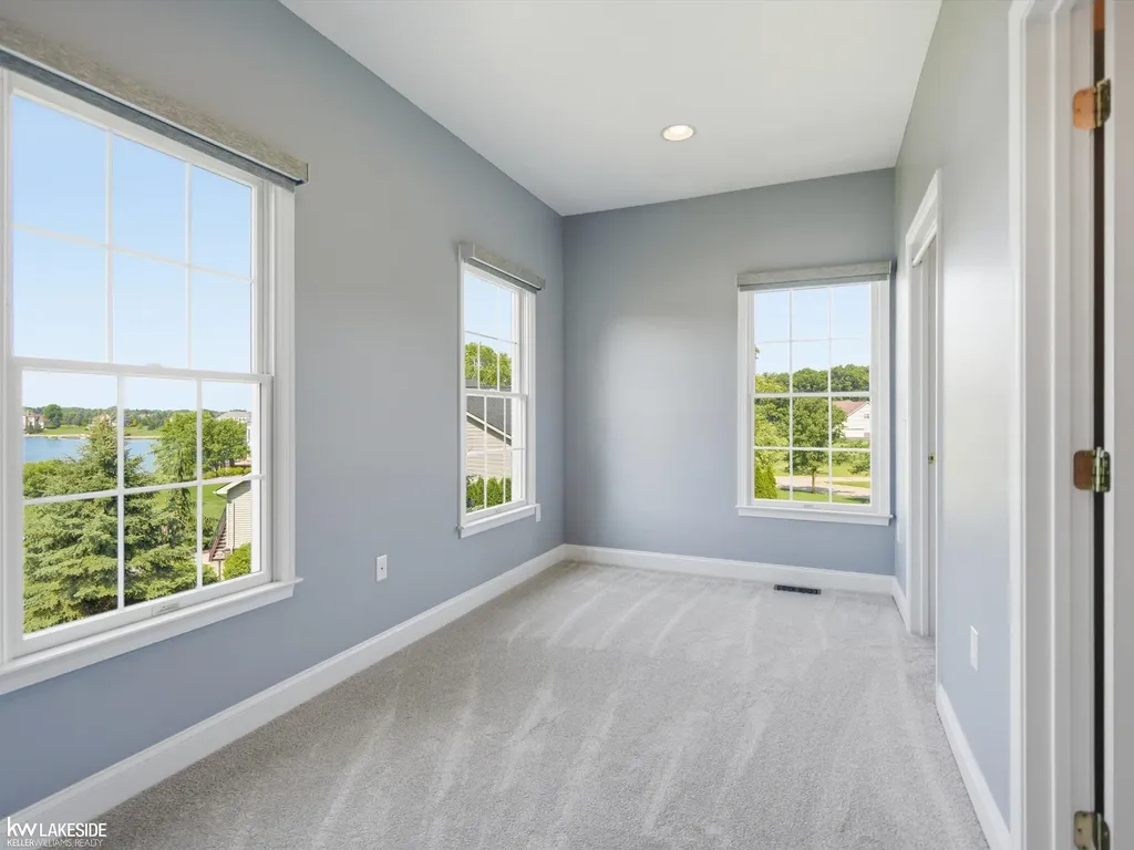 1622 Hunters Lake Drive Milford Village MI 48380