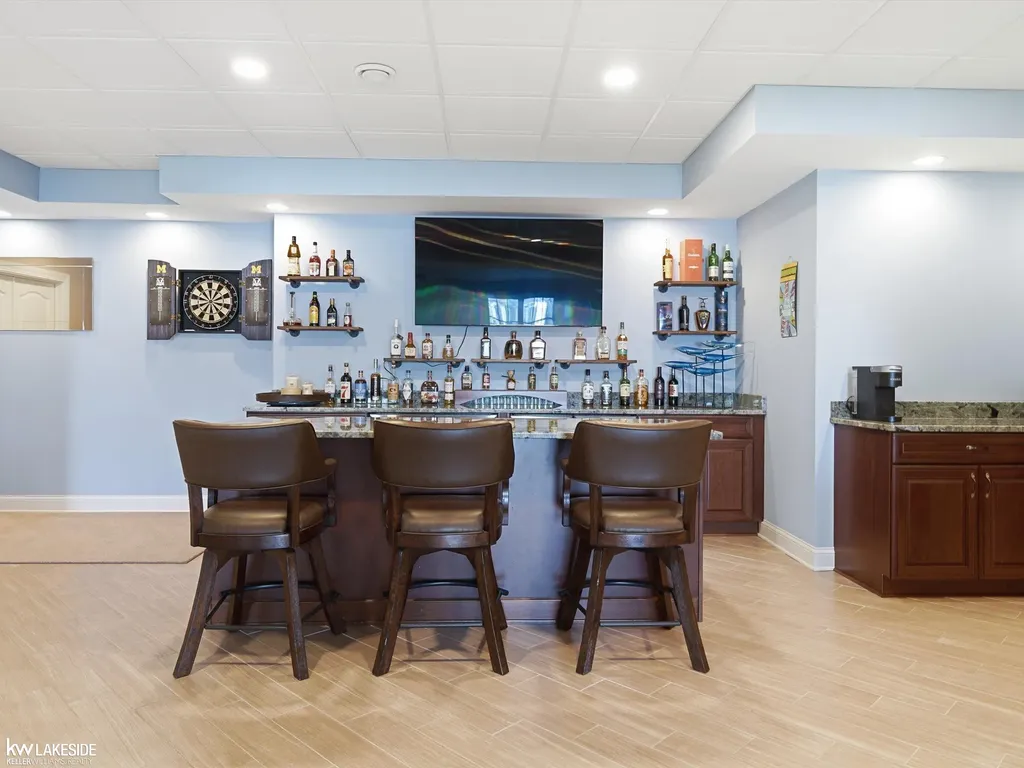 1622 Hunters Lake Drive Milford Village MI 48380