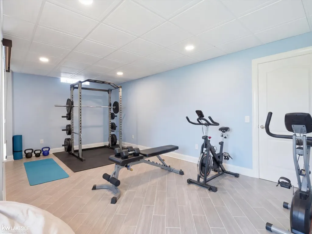 1622 Hunters Lake Drive Milford Village MI 48380