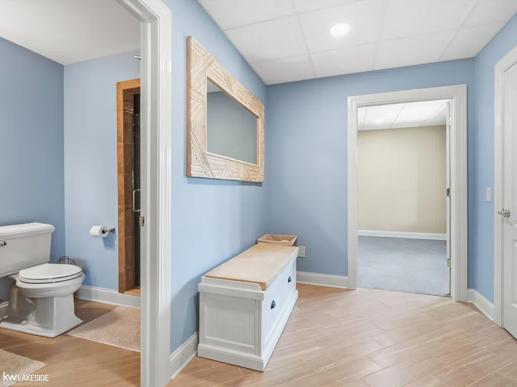 1622 Hunters Lake Drive Milford Village MI 48380