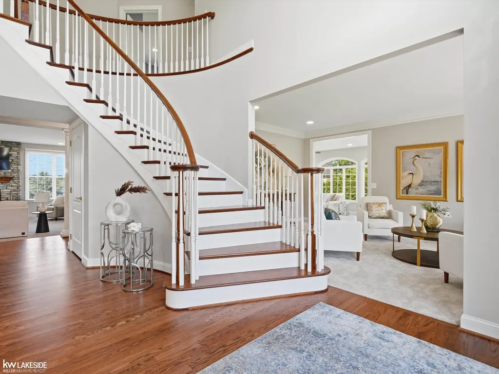 1622 Hunters Lake Drive Milford Village MI 48380