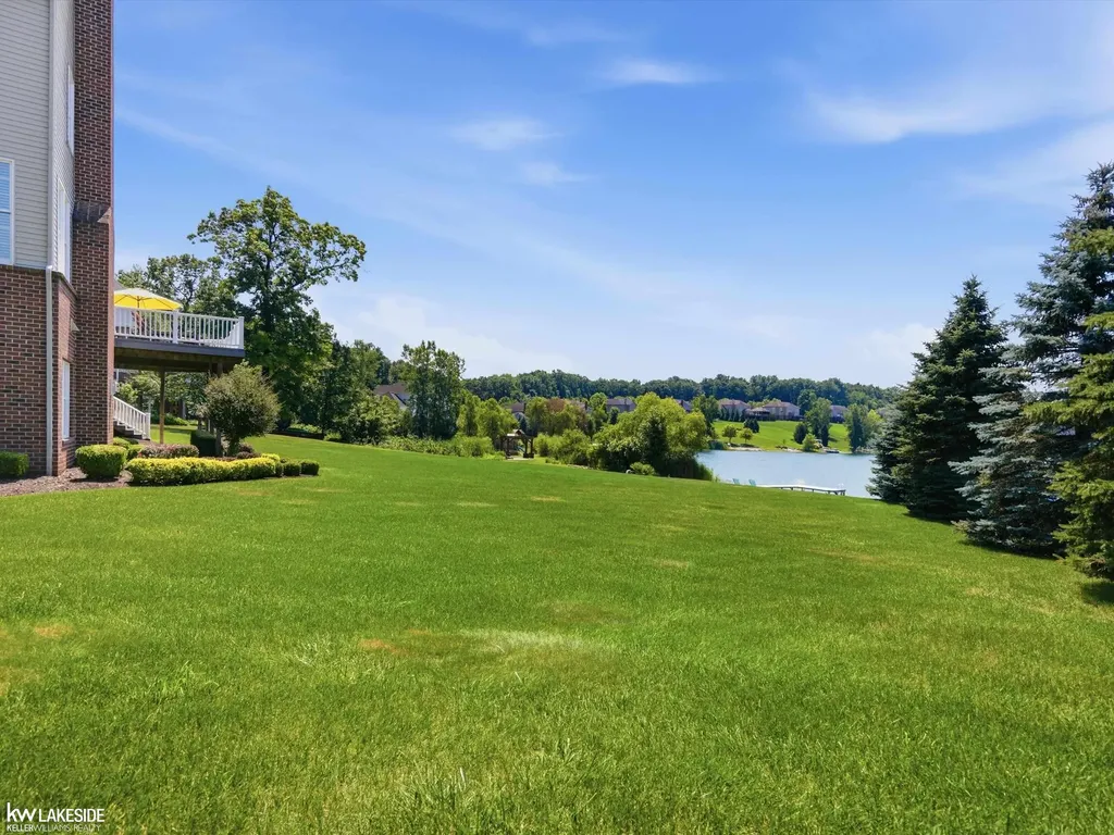1622 Hunters Lake Drive Milford Village MI 48380