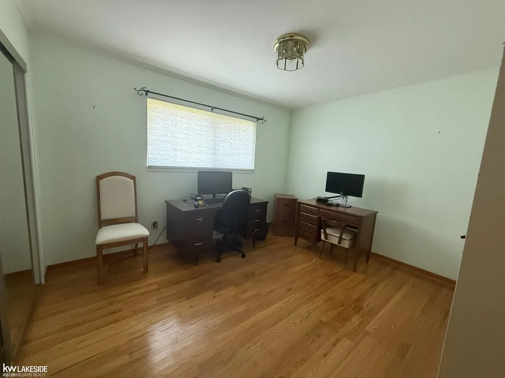 33439 Elgin Court Sterling Heights City MI 48310