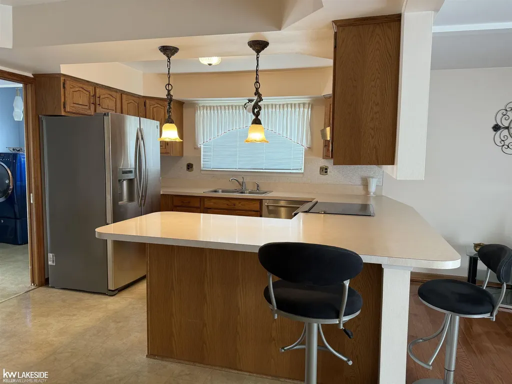 33439 Elgin Court Sterling Heights City MI 48310