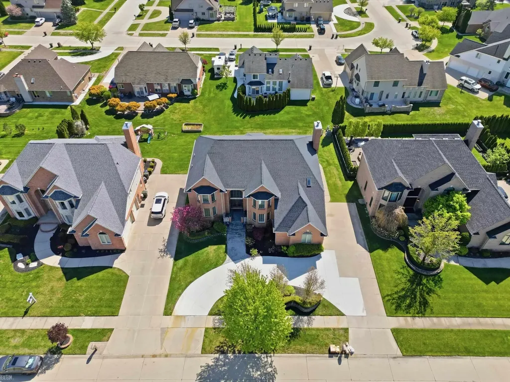 43340 Chester Drive Sterling Heights City MI 48314