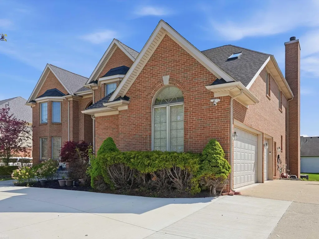 43340 Chester Drive Sterling Heights City MI 48314